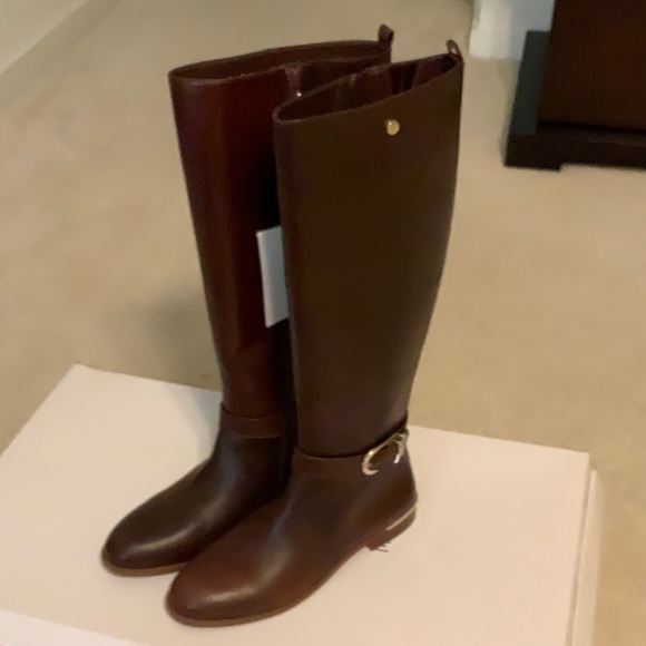 Brown leather boots - Picture 3 of 5